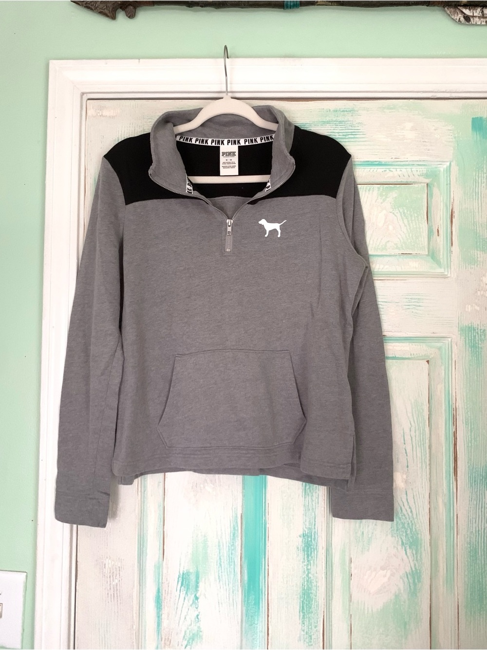 PINK Victoria’s Secret Grey/Black Pullover Sweater Size Medium